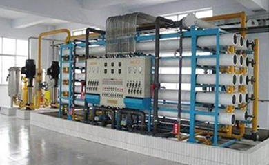 中水回用是用各種物理、化學(xué)、生物等手段對工業(yè)所排出的廢水進(jìn)行不同深度的處理，達(dá)到工藝要求的水質(zhì)，然后回用到工藝中去，從而實現(xiàn)污廢水資源化、治理污染、保護(hù)環(huán)境、節(jié)約水資源，減少環(huán)境污染的目的。